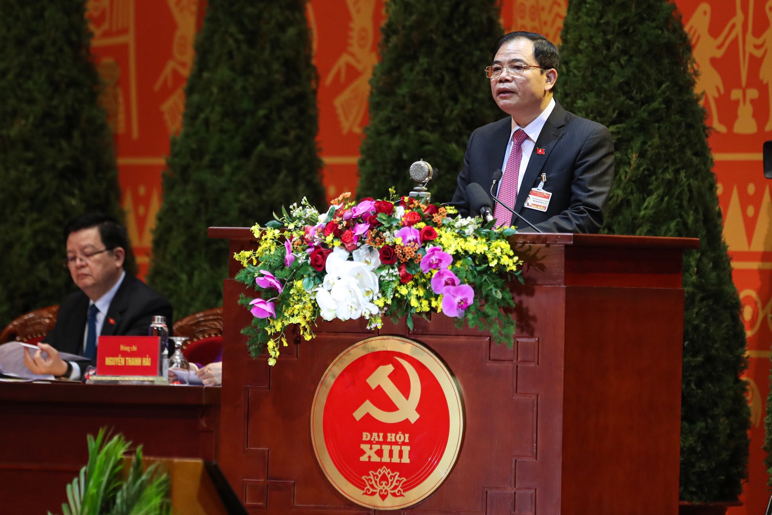 Bộ trưởng Bộ NN&PTNT Nguyễn Xuân Cường tham luận tại Đại hội Đảng lần thứ XIII - Ảnh: VGP/Nhật Bắc 