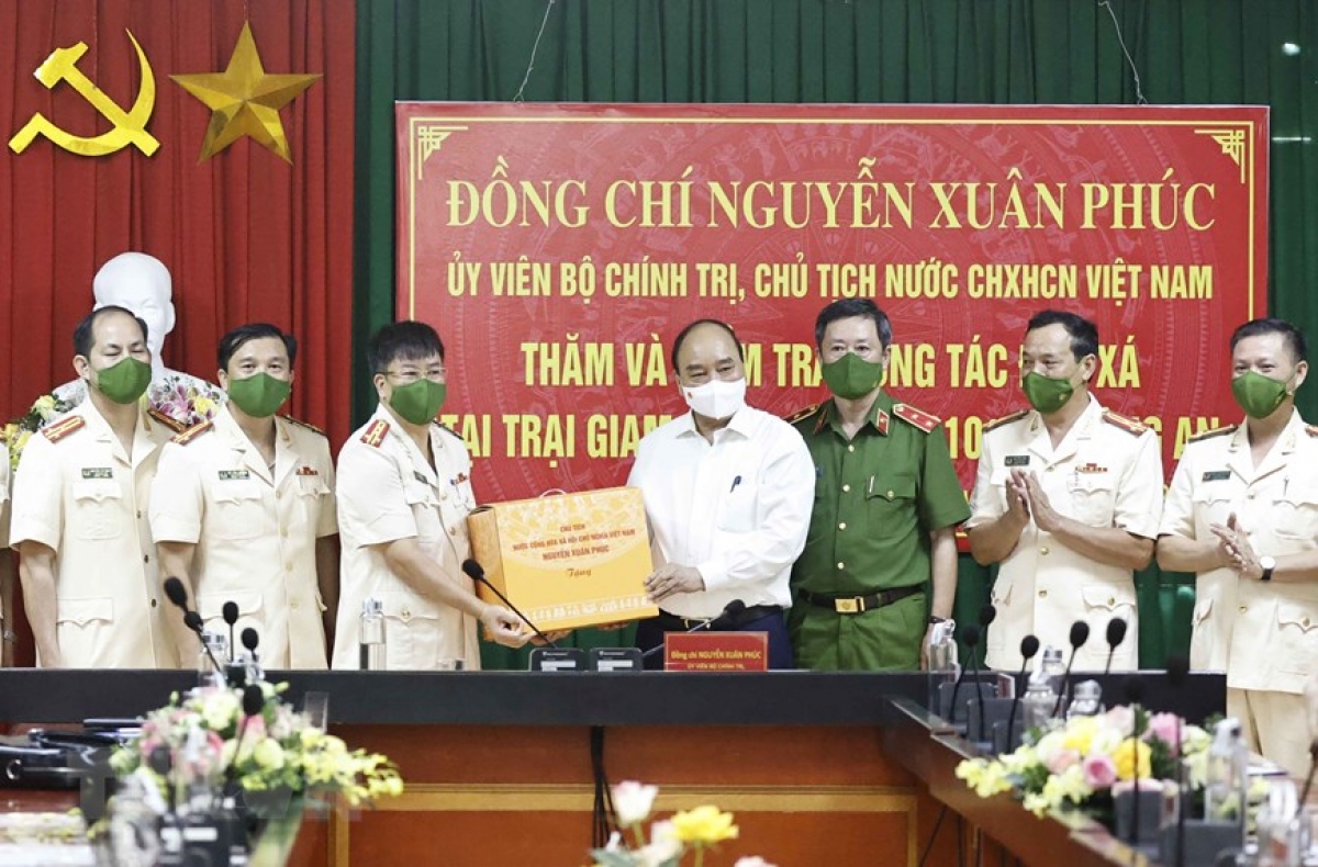 Chủ tịch nước kiểm tra công tác đặc xá tại Bắc Giang