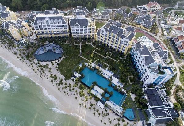  <em>Nằm tại vị trí bãi Ông Lang, bờ biển phía Tây huyện đảo Phú Quốc, Mövenpick Resort Waverly Phú Quốc được xây dựng trên diện tích hơn 50ha. </em><em>Ảnh Internet</em>