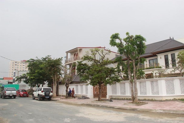  Cơ quan chức năng Nghệ An đã khởi tố vụ án 'Lừa đảo chiếm đoạt tài sản' xảy ra tại dự án khu đô thị Minh Khang (xã Nghi Phú -TP Vinh)