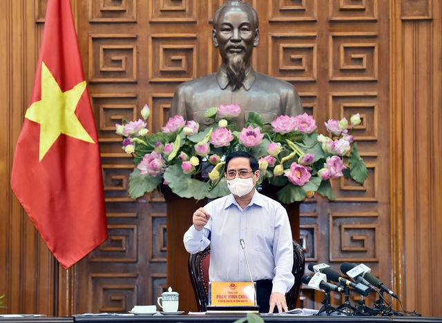 Thủ tướng Phạm Minh Chính chủ trì cuộc họp với Bộ Y tế ngày 15/5/2021.