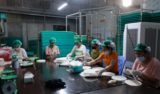 Hiện nay xưởng sản xuất của anh Thảo có 18 lao động. 
